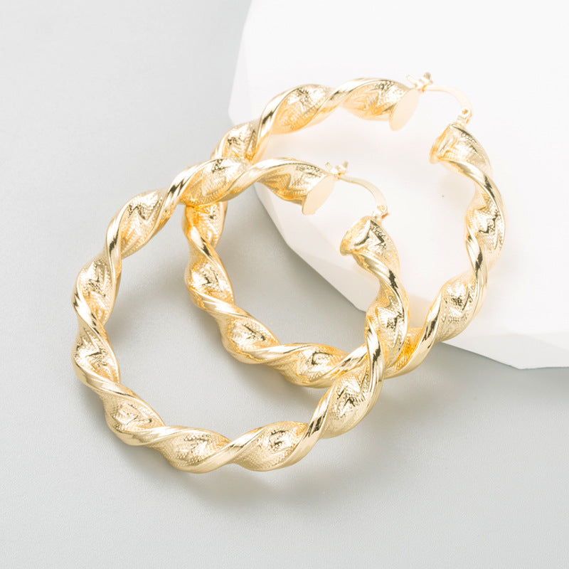 Wholesale Geometric Spiral Alloy Earrings